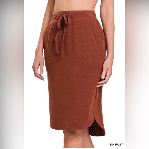 Zenana Self Tie Tulip Hem Skirt Dark Rust Regular and Plus - Picture 1 of 2